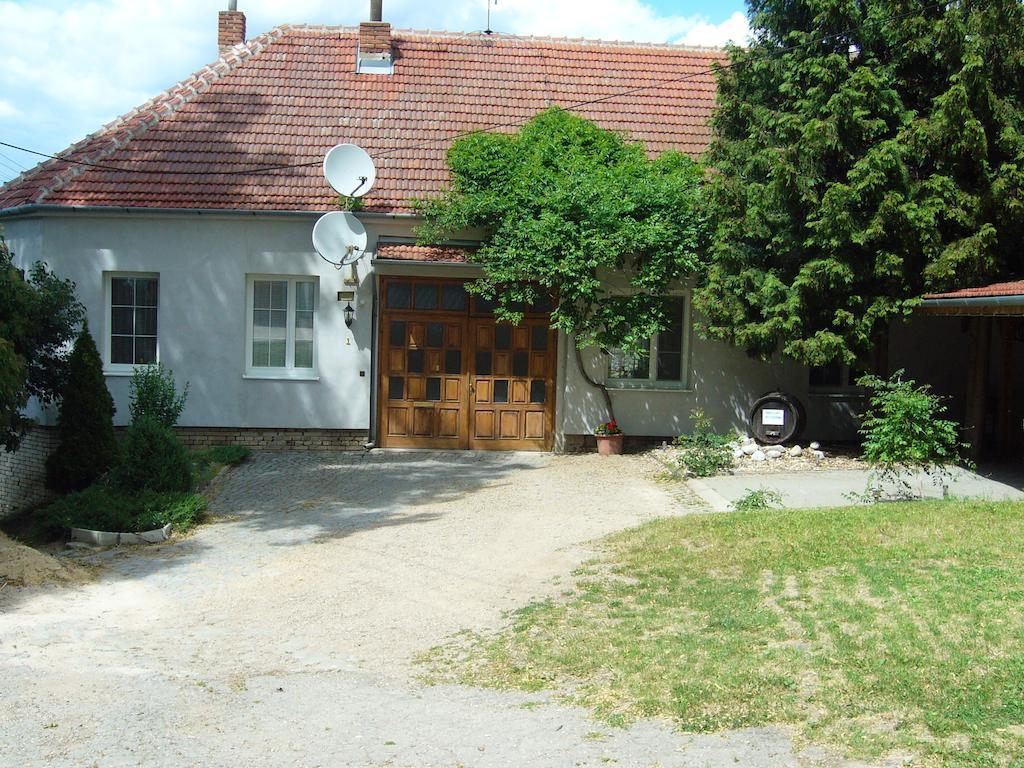 Apartman Modre Z Nebe Nemcicky  Room photo